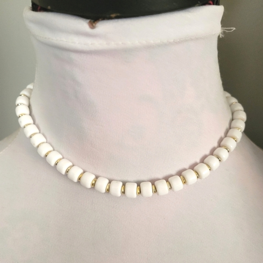 Vintage necklace white and gold tone choker
